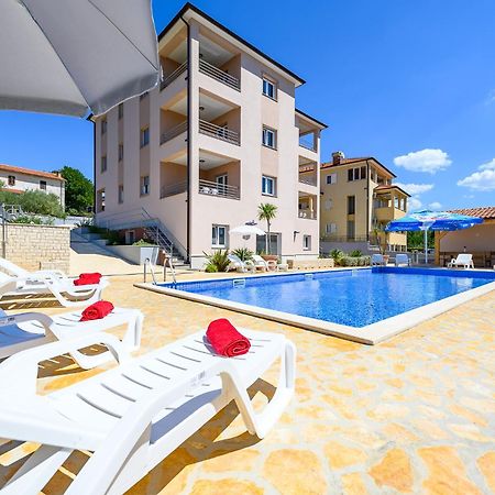 Stancija Amorozo 5 Ap 2 Porec Exterior photo